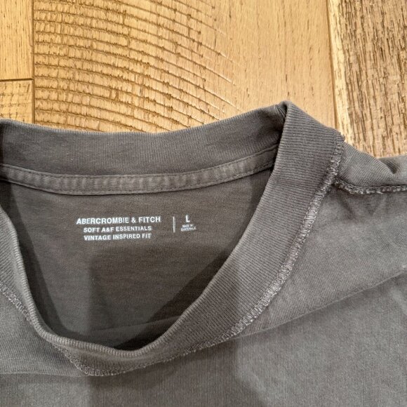 Abercrombie Bundle - Picture 11 of 16